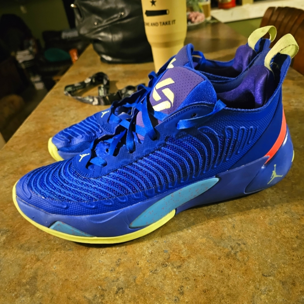Jordan Luka 1